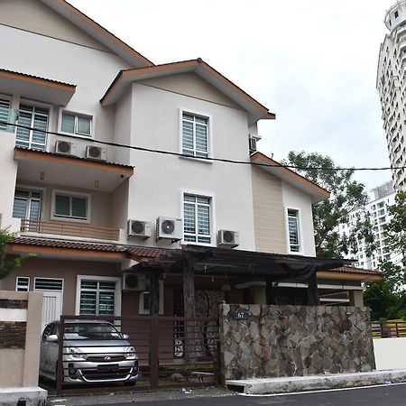 67 First Island Villa Bukit Jambul Bagian luar foto