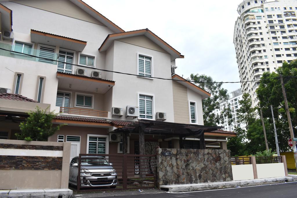 67 First Island Villa Bukit Jambul Bagian luar foto